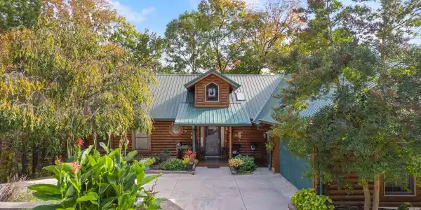 1786 Bridge Hollow Road