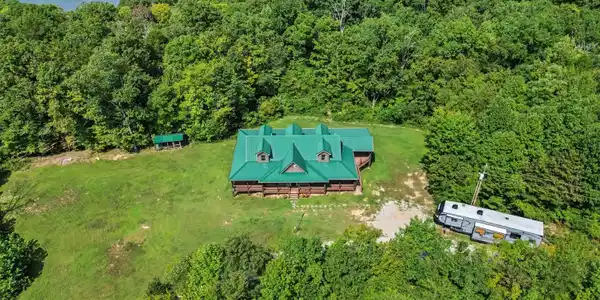 100 Lake Breeze Road