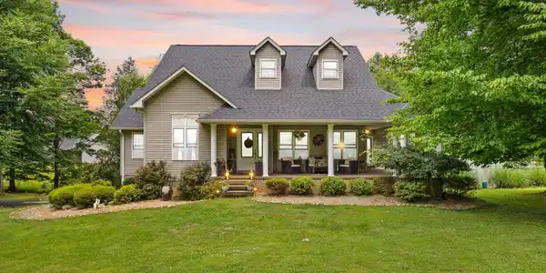 398 Carriage Lane