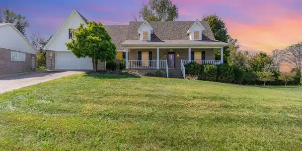 109 Oakview Drive