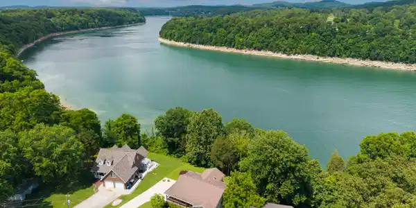 120 Woodson Cove