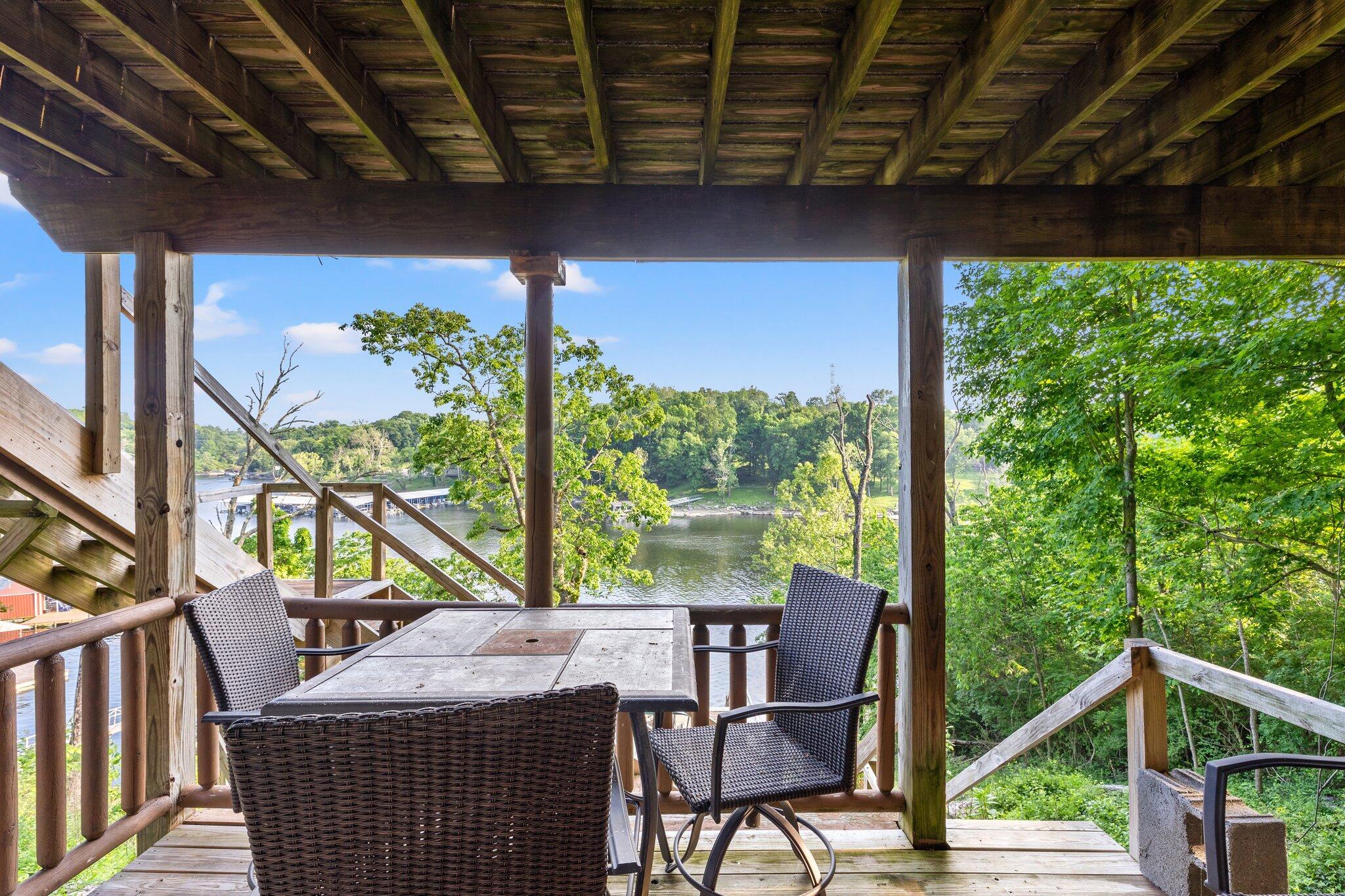 Image 3: 33-web-or-mls-475-ron-clar-dr