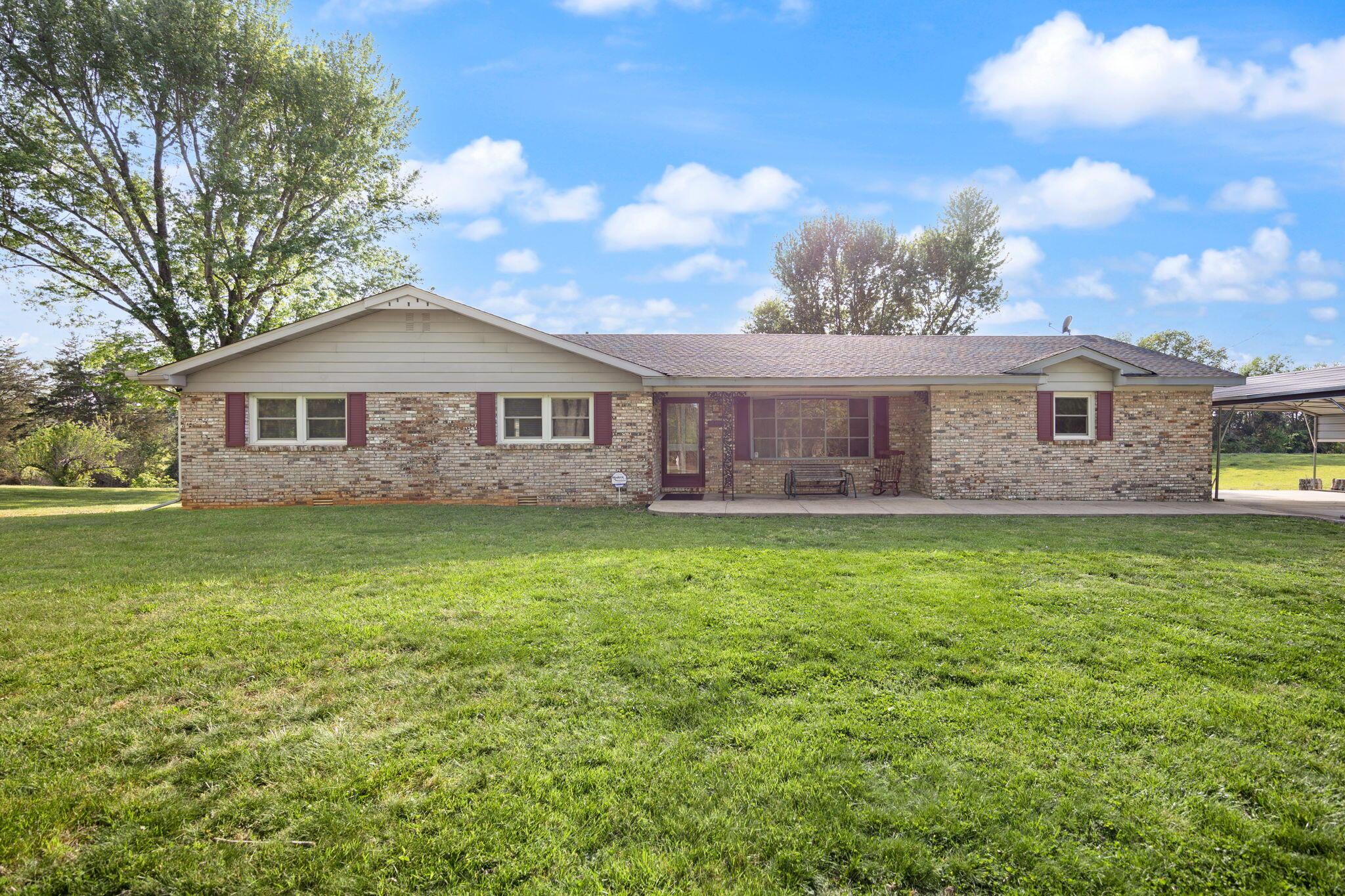 Image 1: 65-web-or-mls-413A0182