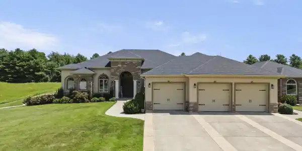 247 Taylor Circle