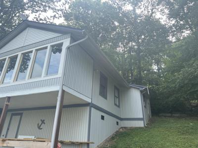 137 breezy Way