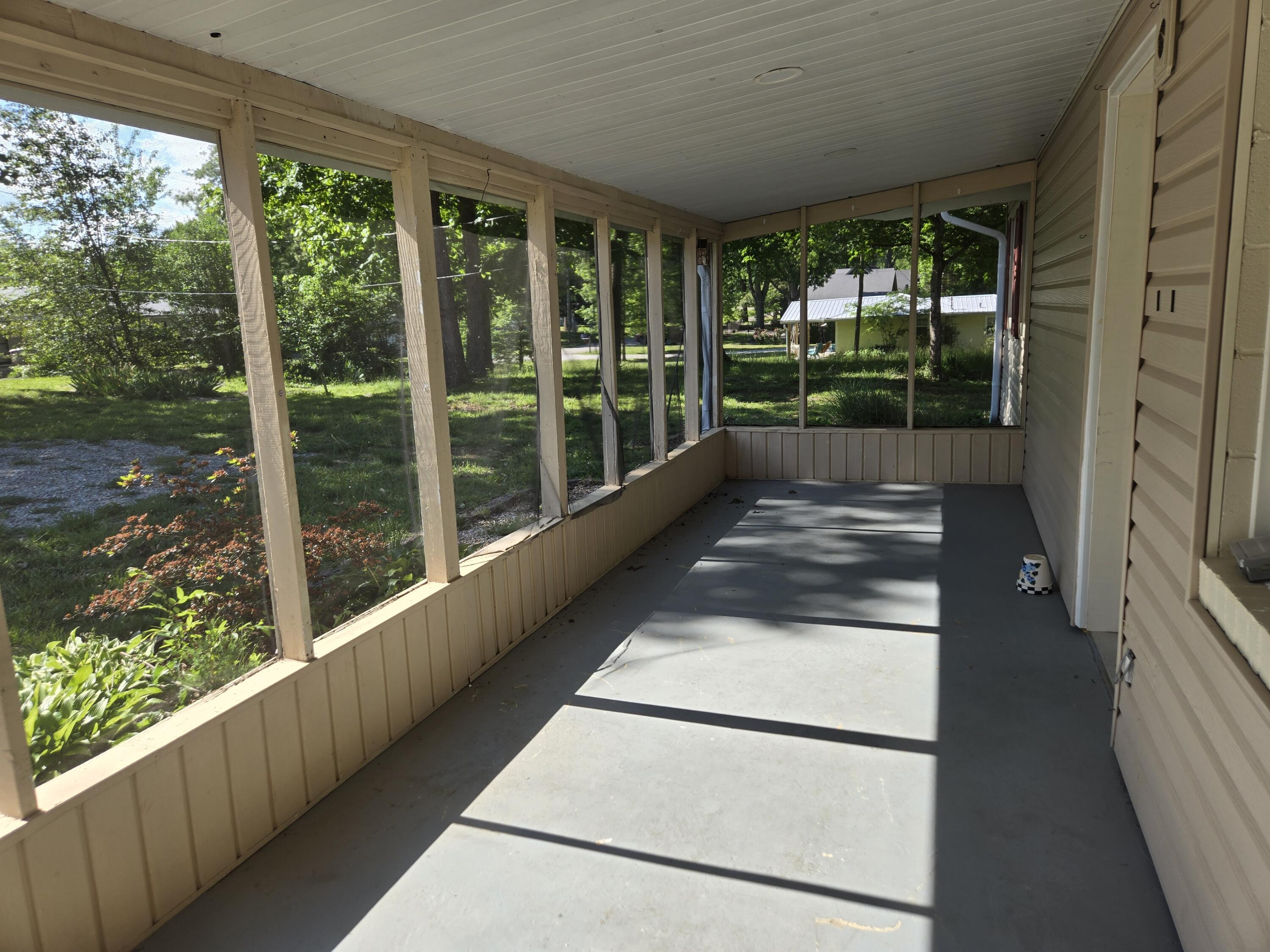 Image 3: 40