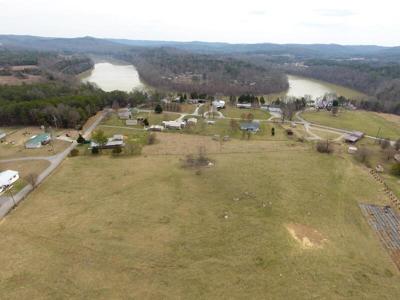 8.75 Acres Riverwood
