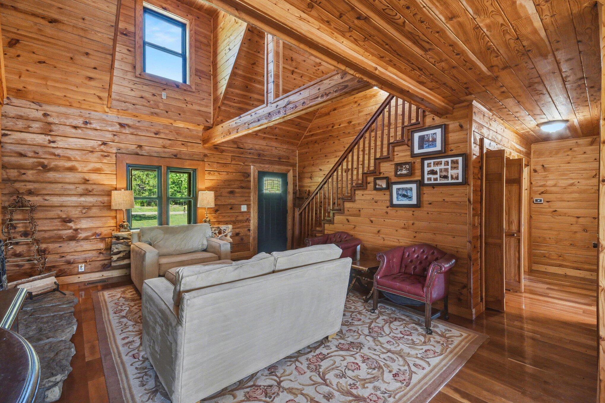 Image 3: Great room