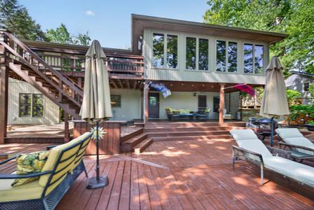 830 Chimney Rock