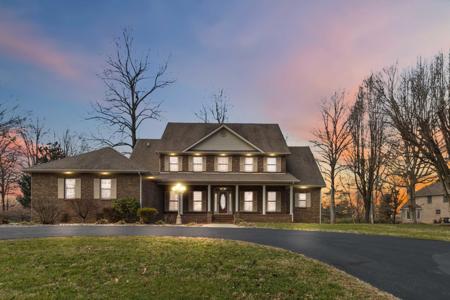 371 Lakeview Drive