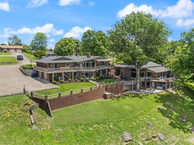 275 Lakeview Drive