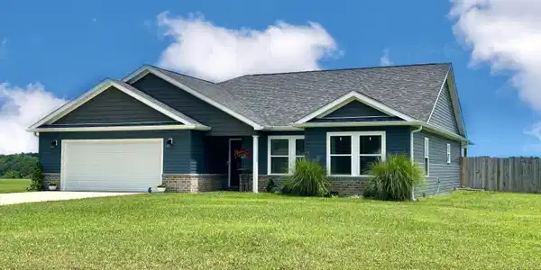 117 Lone Oak Drive