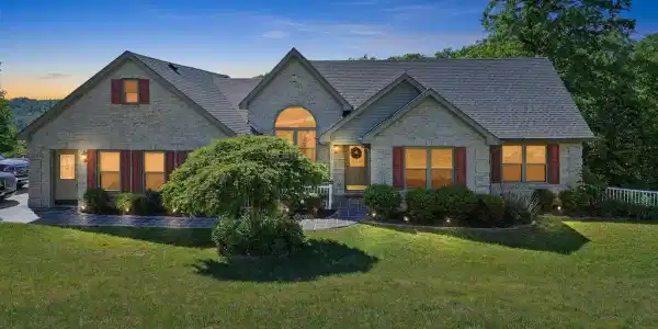 3823 Hickory Hill Drive