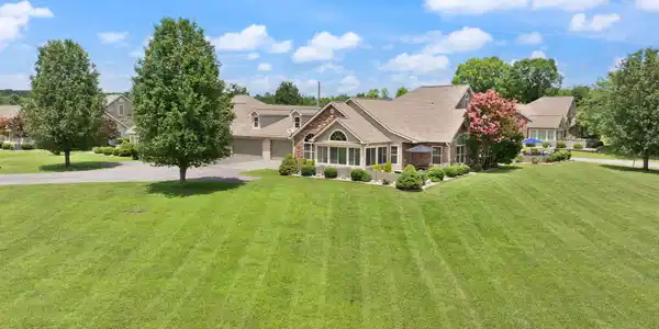 373 Chateau Place
