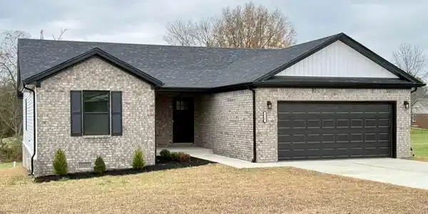 120 Lone oak Drive