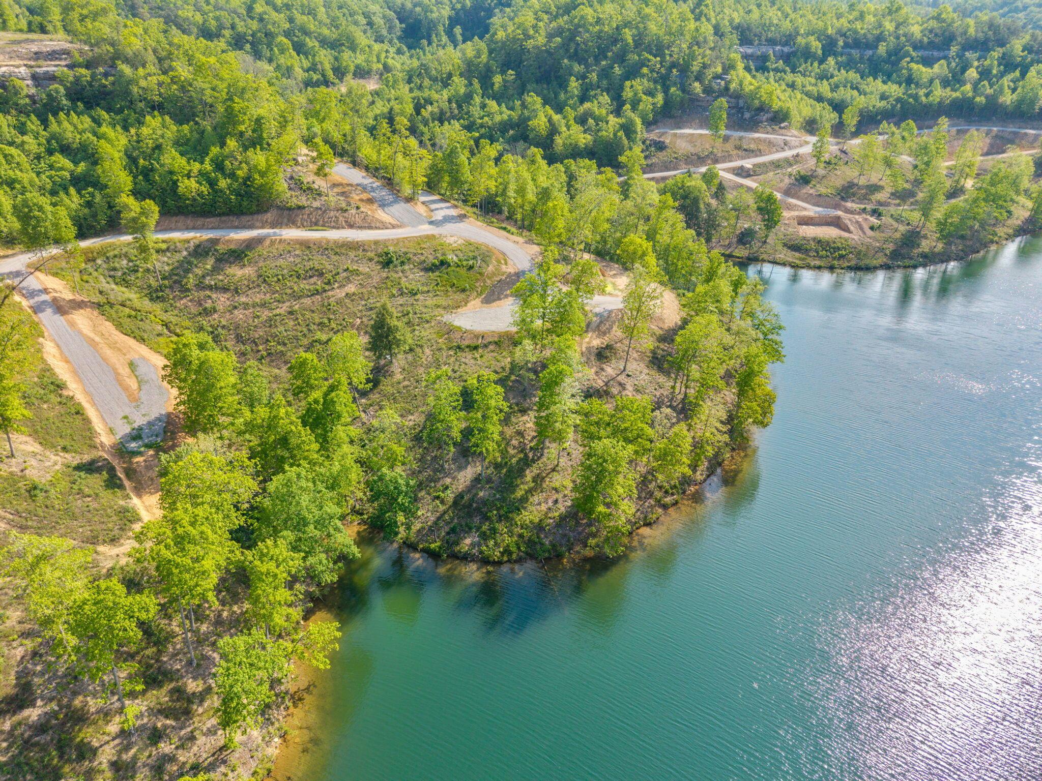 Image 2: WOOD CREEK LAKE