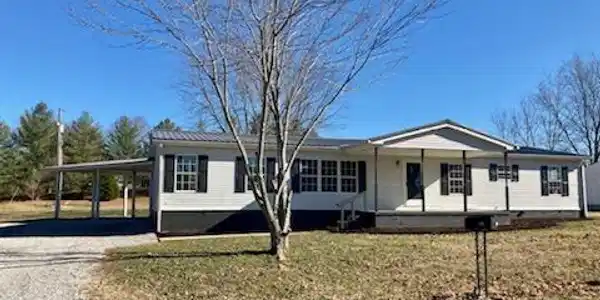 102 ROBERTS Lane