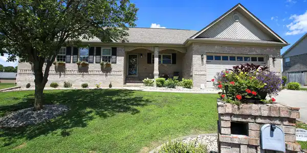 75 Horizon Hill Court