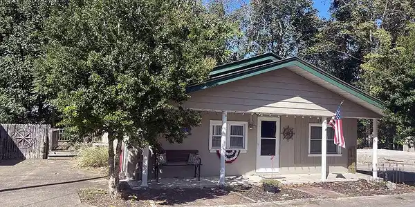 360 Beaver Lodge Road