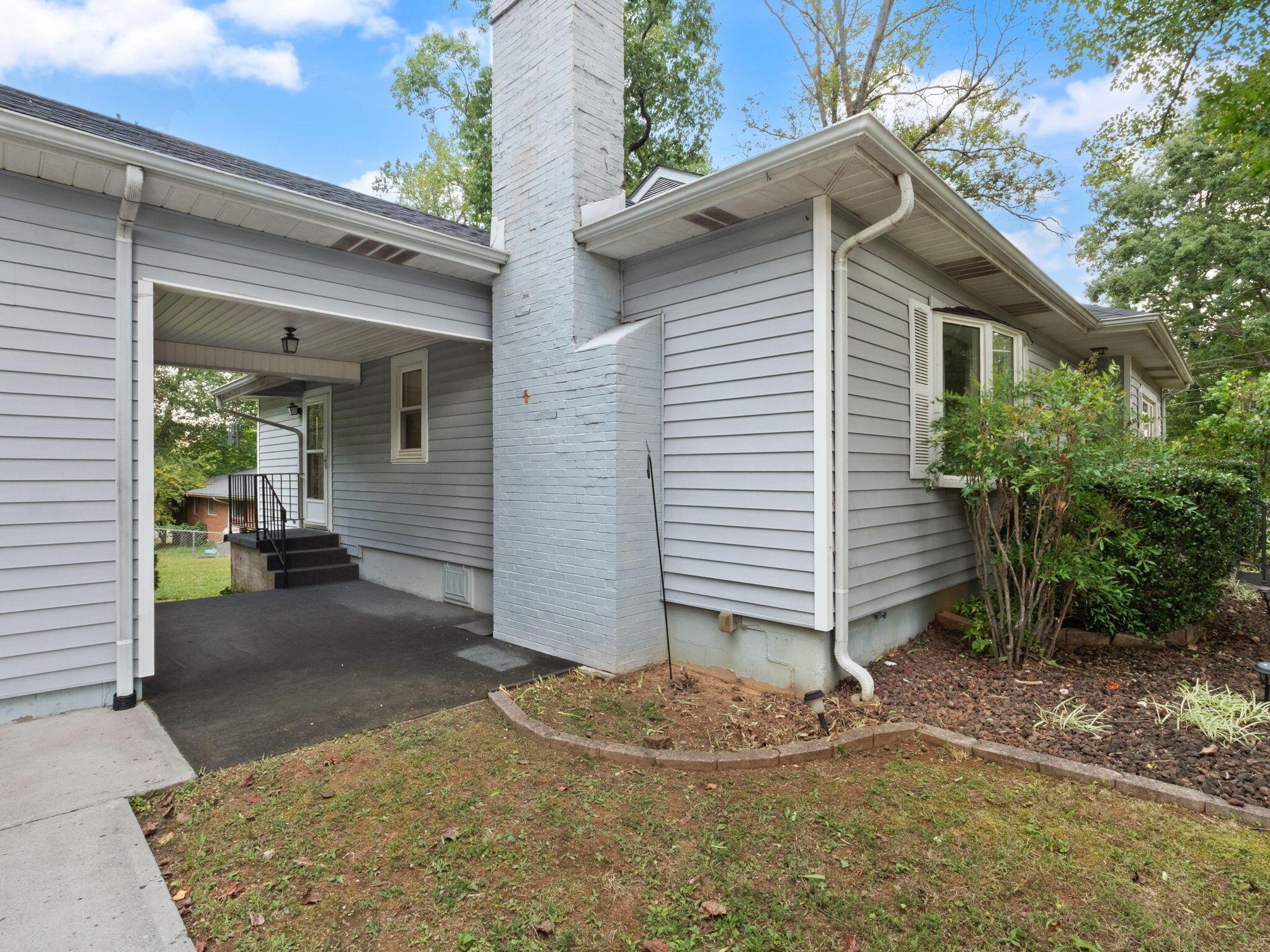 Image 4: 42-web-or-mls-P1222994
