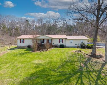 545 Lewis Bray Road