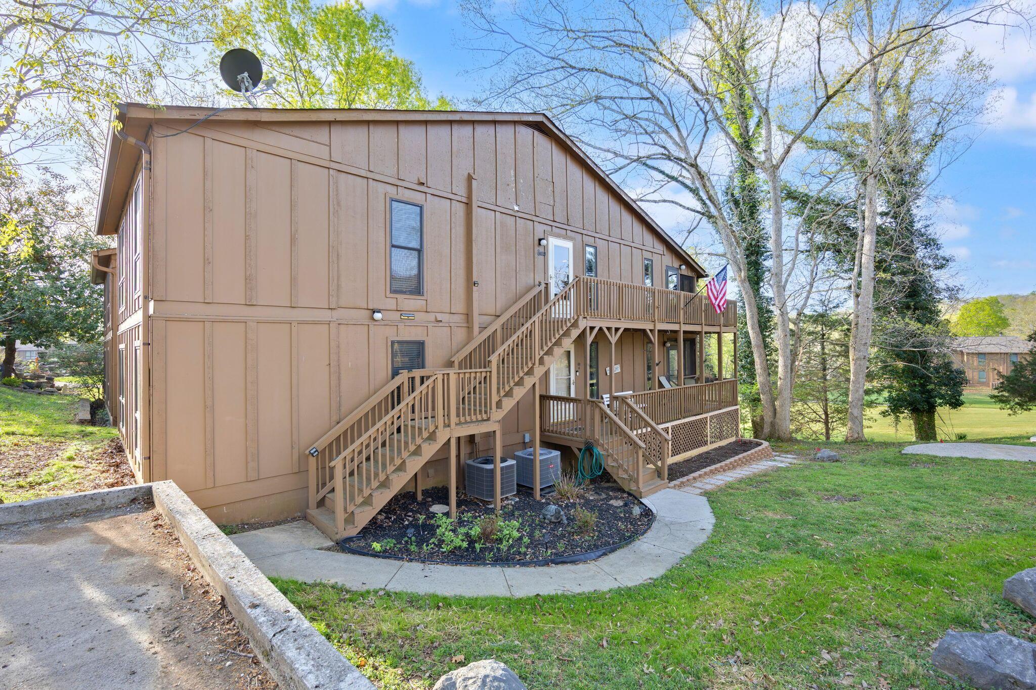 Image 2: 8-web-or-mls-413A7815