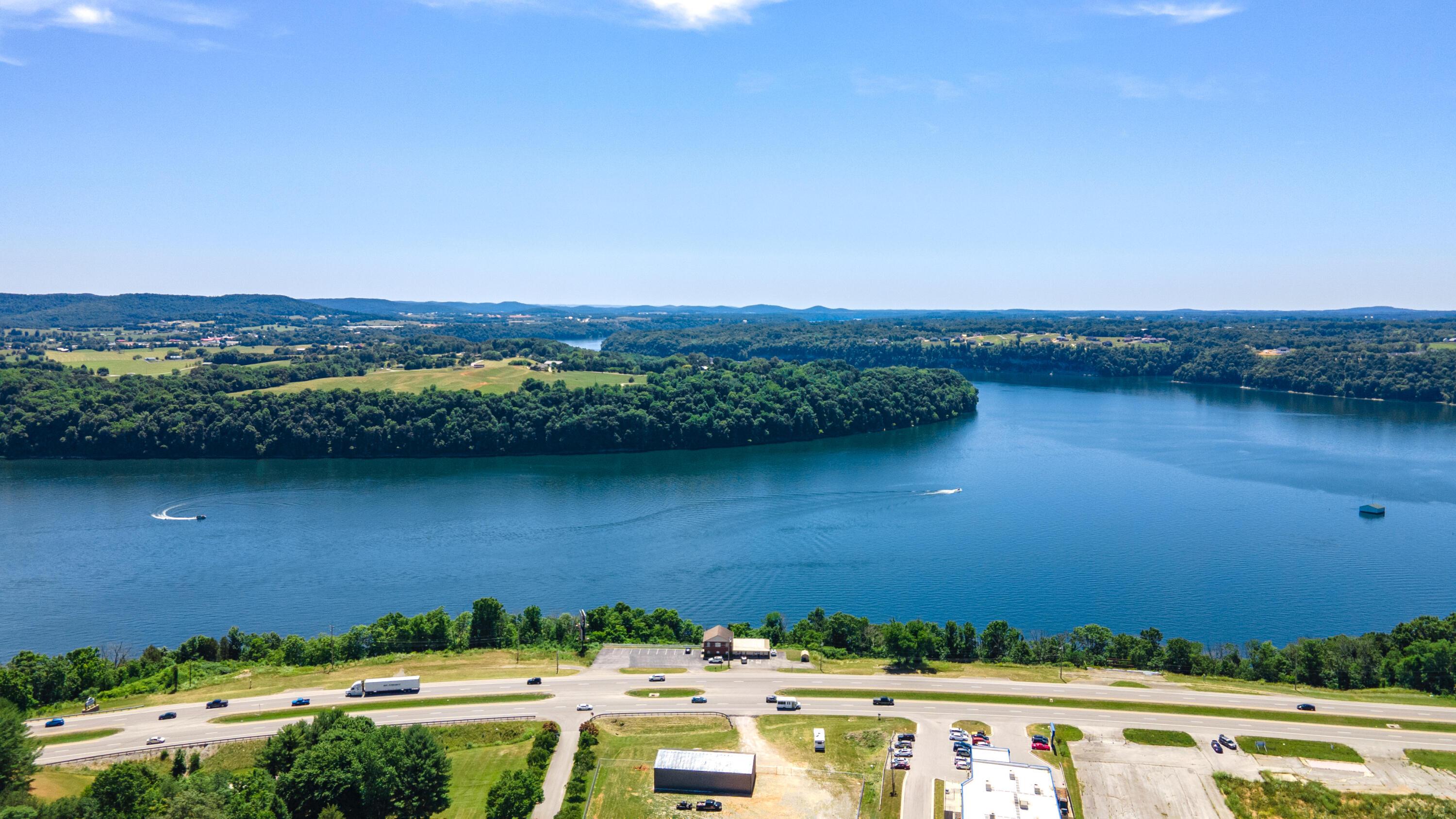 Image 2: HWY 27 Lake view-9