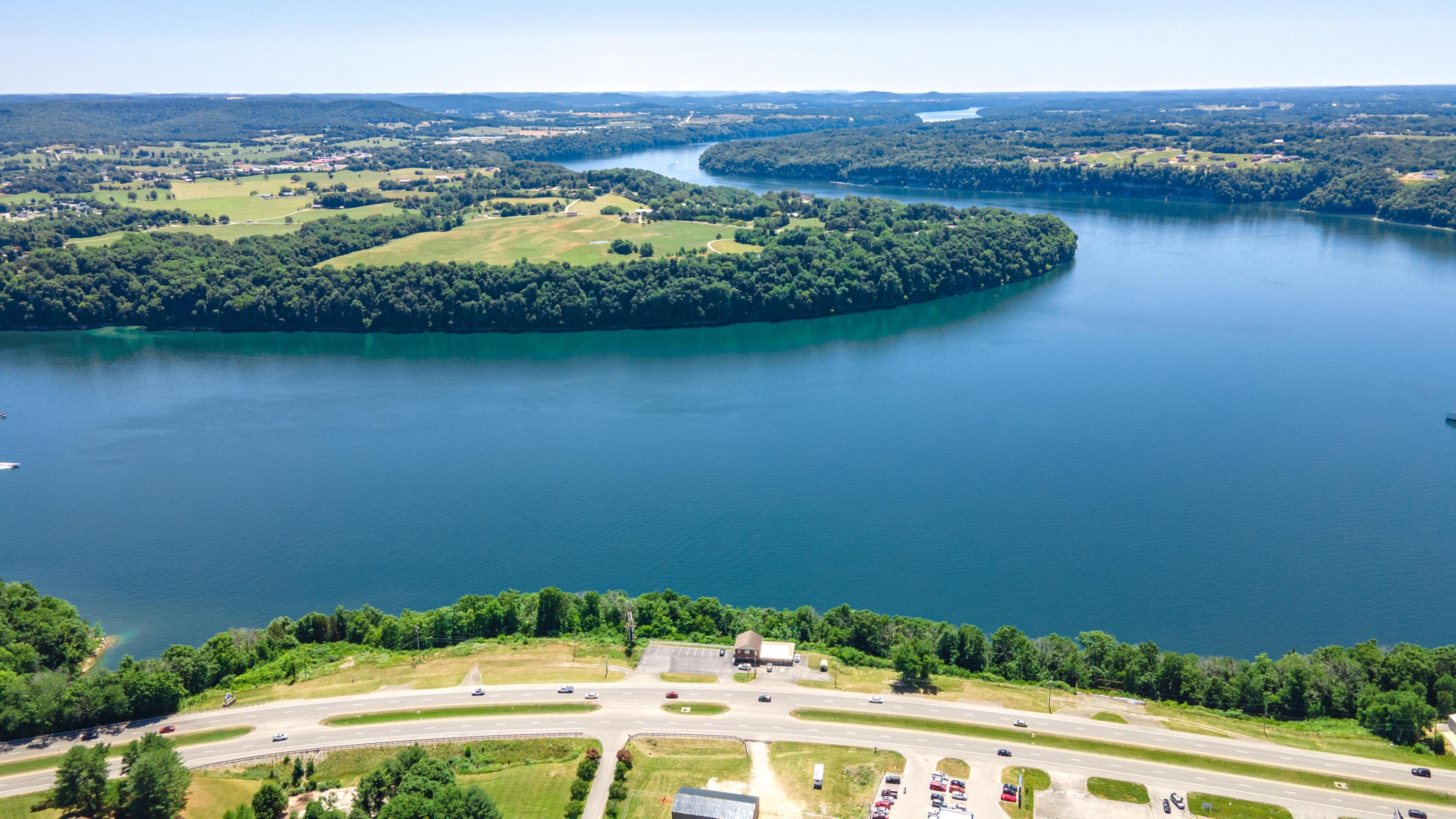 Image 3: HWY 27 Lake view-33