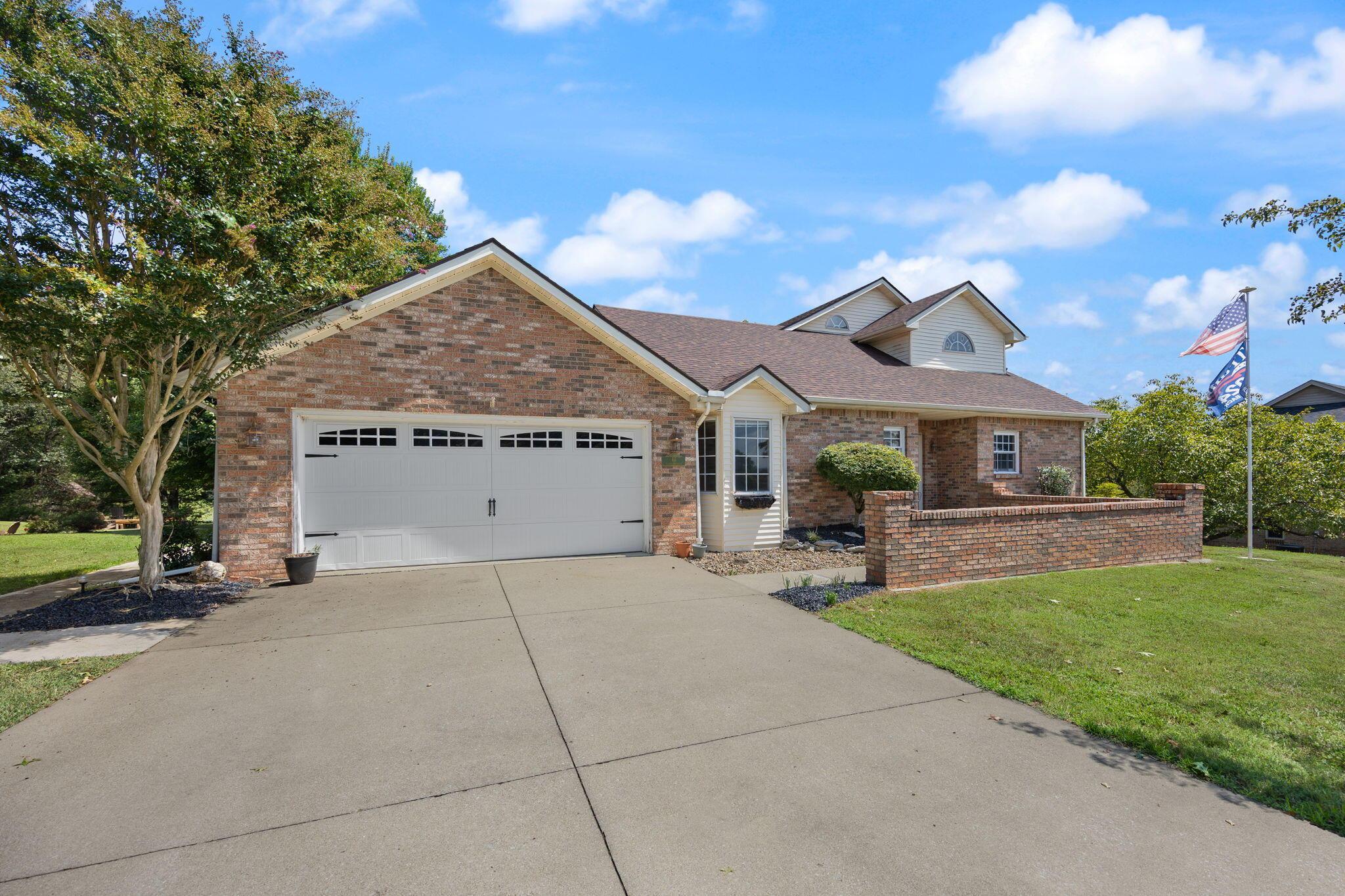 Image 3: 2-web-or-mls-413A6477