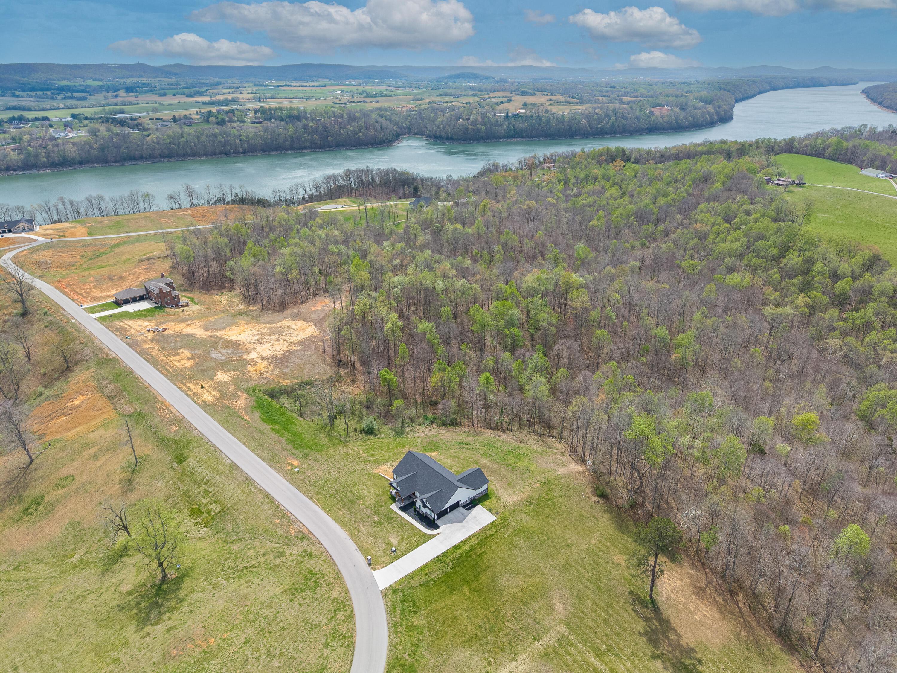 Image 2: 808 Goldenberg Lane-14