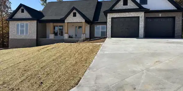 74 Retreat Point Drive