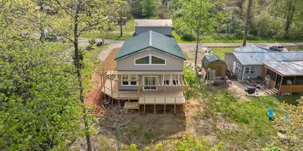 Image 2: 44-web-or-mls-DJI_20260410105512_0105_D