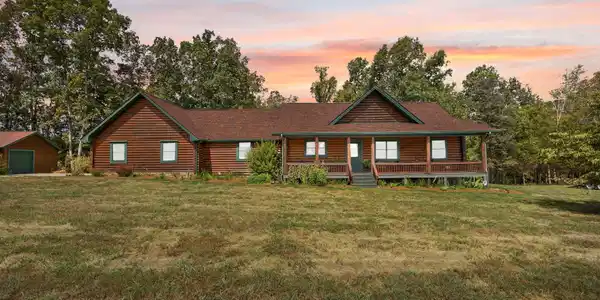 885 Cedar Pointe Drive