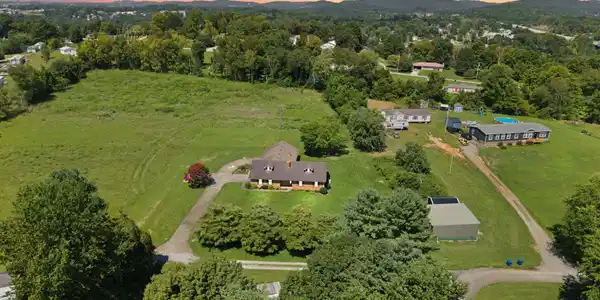 Image 4: 74-web-or-mls-DJI_20260730152441_0396_D