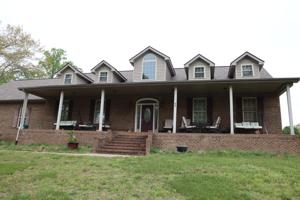44 Twin Cove Drive