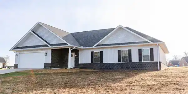 533 Knoll Lane