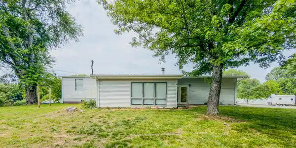 121 Anderson Drive