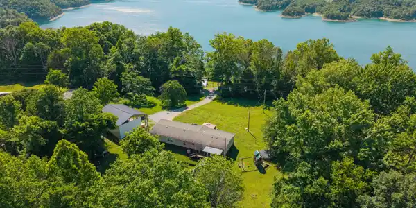 4504 Cave Springs Road