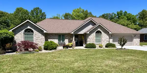 121 View Point Drive