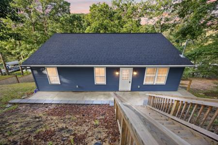 77 Grayson Lane