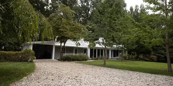 281 Shady Rest Rd