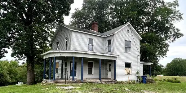 20 West French Avenue