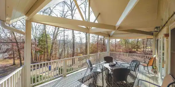 1699 Bridge Hollow Road