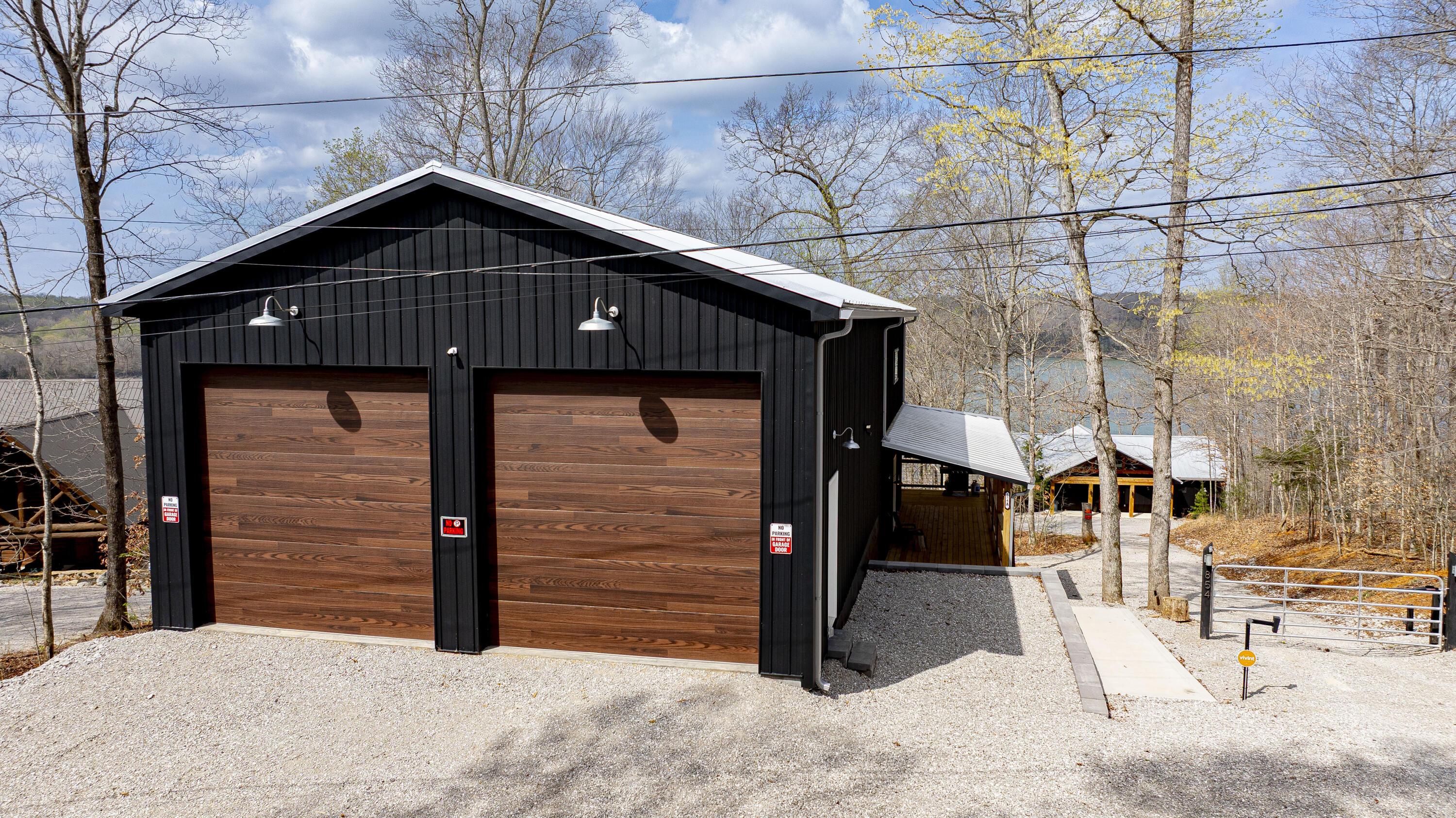 Image 3: 856 New Fall Creek-2