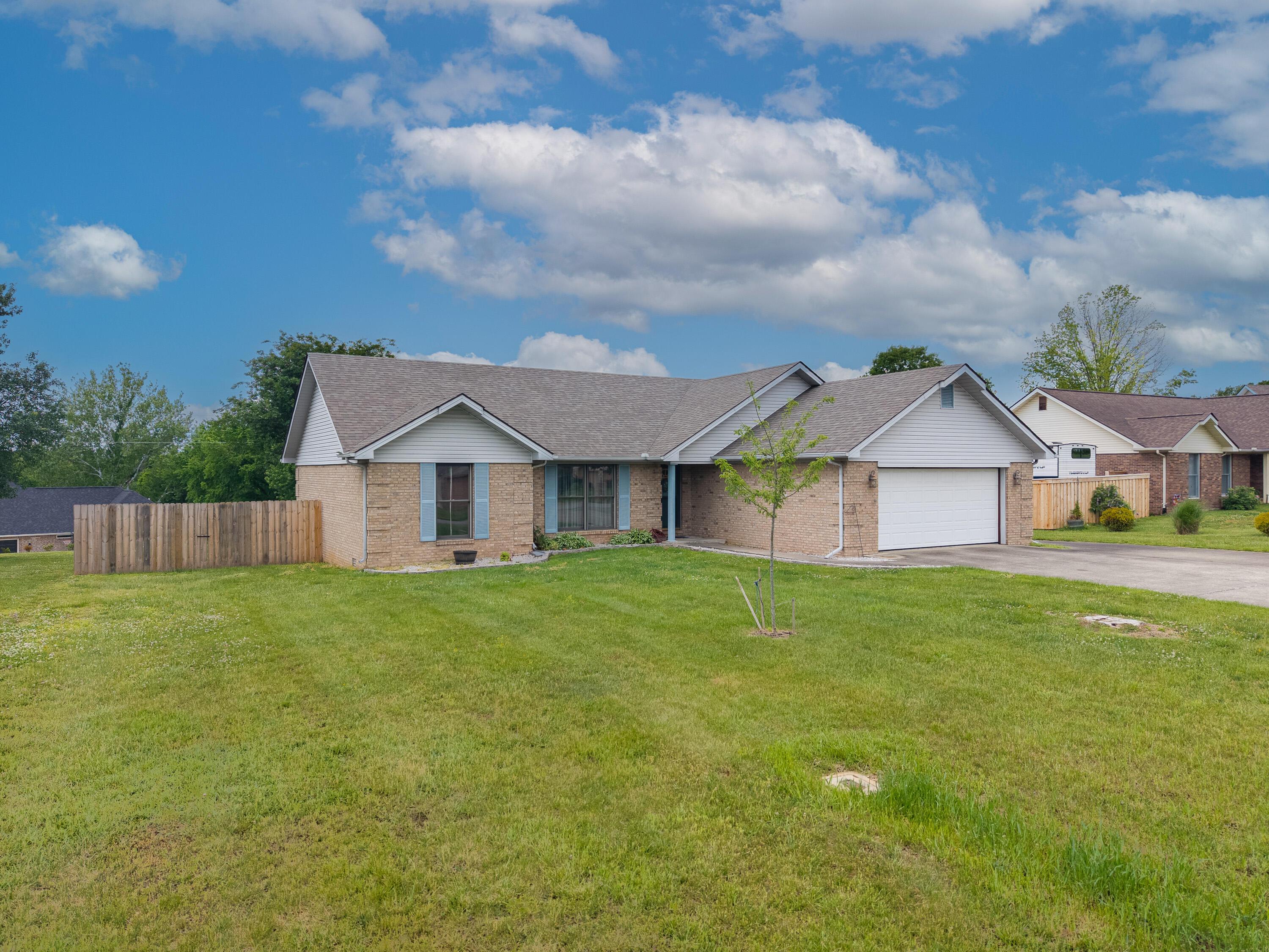 Image 2: 145 Kent Haven Drive-4