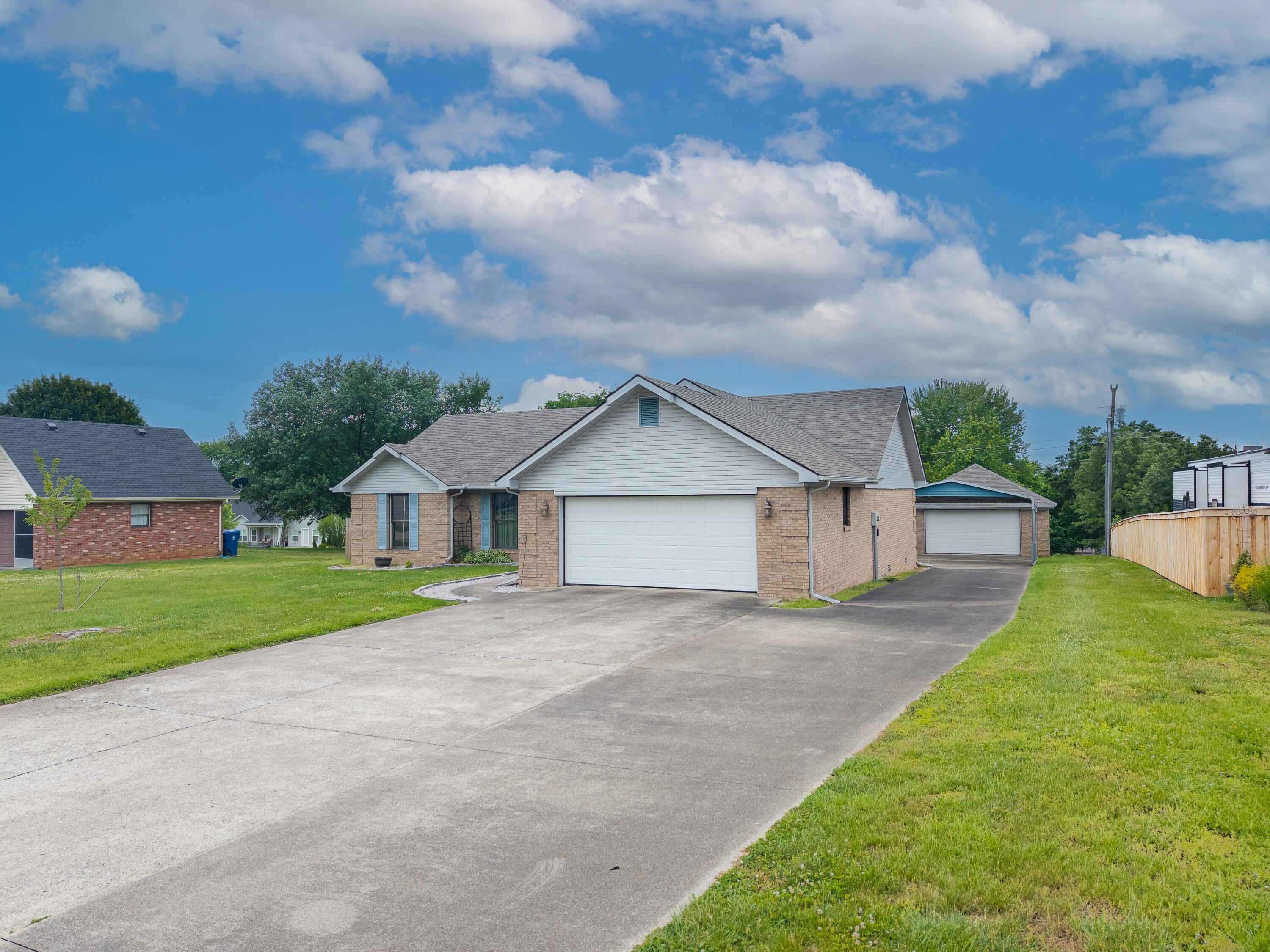 Image 3: 145 Kent Haven Drive-3