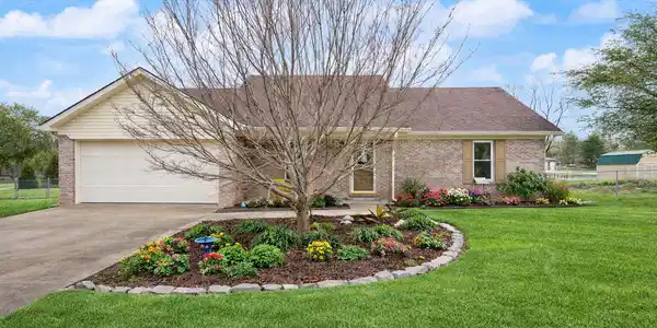 68 Spring View Drive