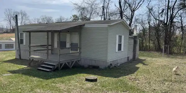 183 Circle Lane