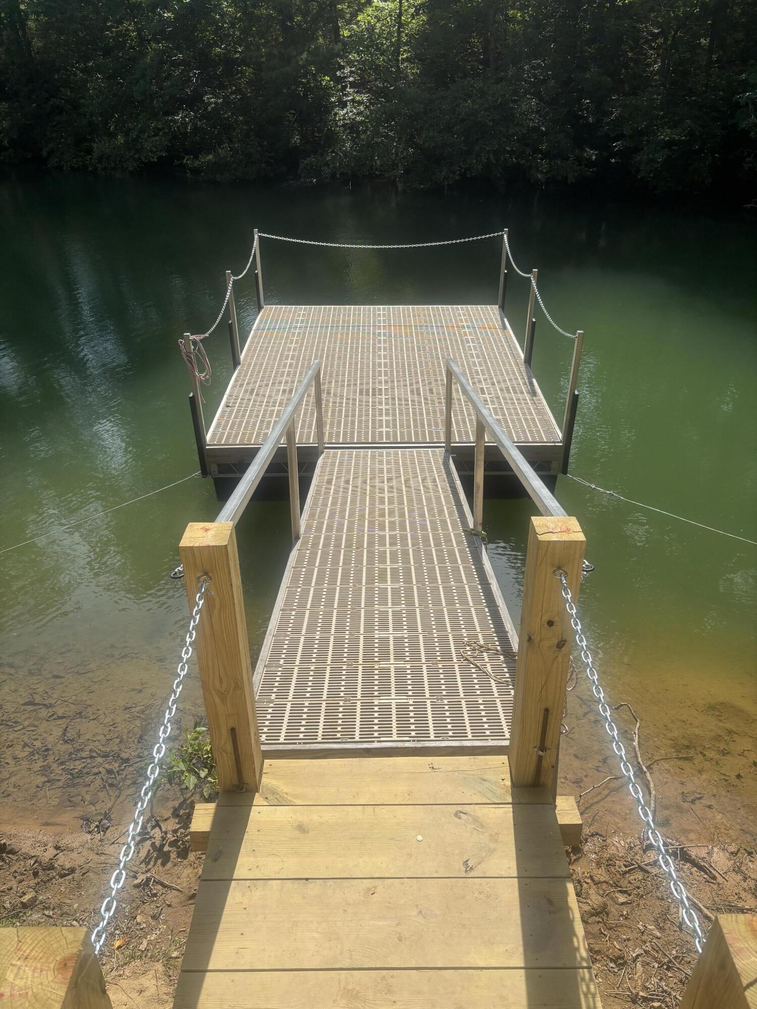 Image 1: PRIVATE DOCK LOT 10
