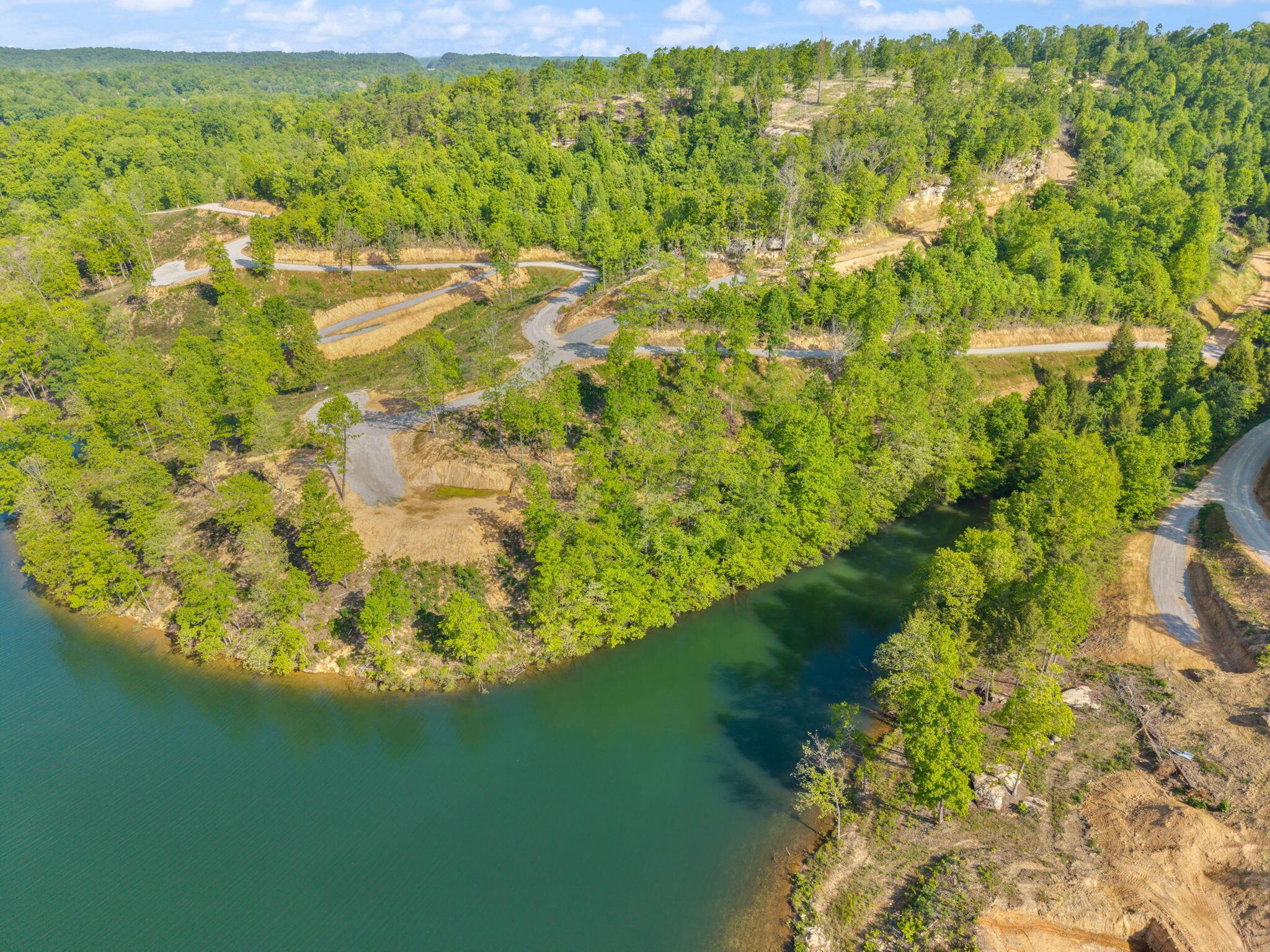 Image 3: WOOD CREEK LAKE